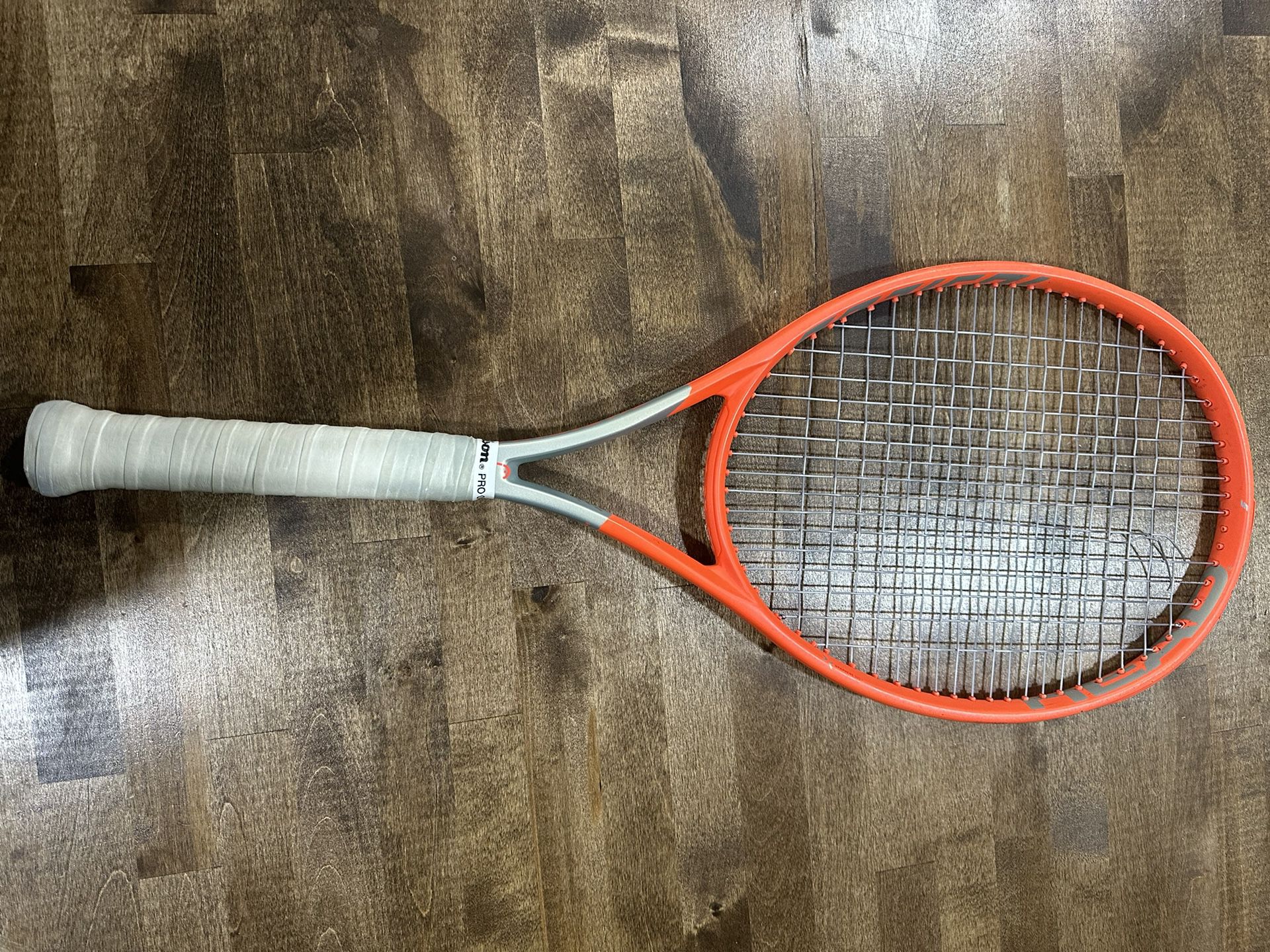 Tennis Racket Radical S