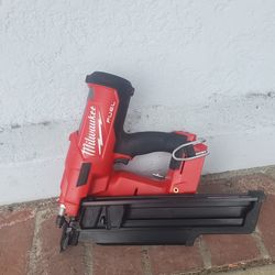 Milwaukee m18  FUEL Cordless Framing Nailer 21 degree ( Tool only )