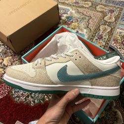 Nike Shoes (10.5)