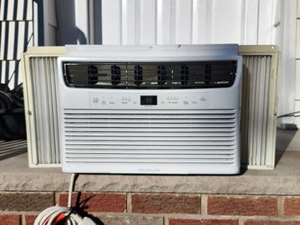 USED 5,000BTU AC AIR CONDITIONER