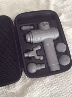 Hyper Ice 2 Massage Gun WITH CHARGER AND CASE