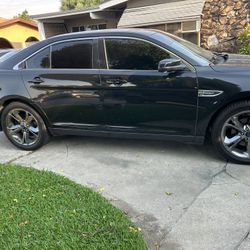 2010 Ford Taurus