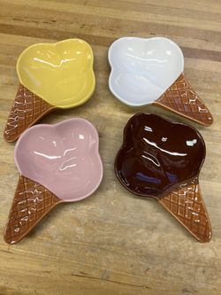 4 Vintage Ice Cream Cone Dishes