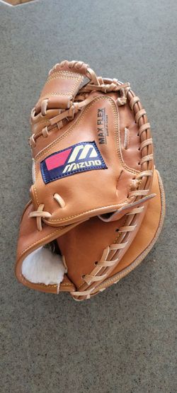 31" Mizuno catchers mitt youth