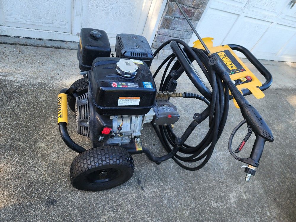 Dewalt 4400 Psi Pressure Washer for Sale in Puyallup, WA OfferUp