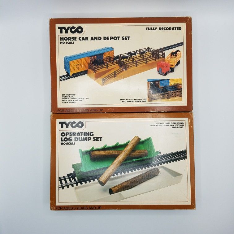 TYCO HO Scale Horse Car Depot and Operating Log Dump Sets Vintage 1980s 869 952 Model Train