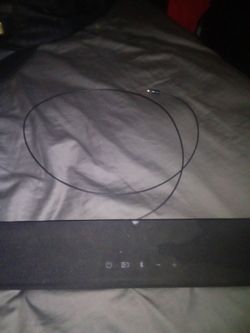 Vizeo speaker with surround sound