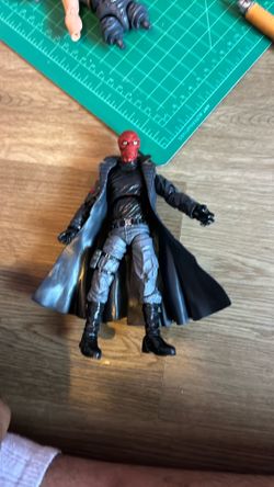 Marvel legends red skull