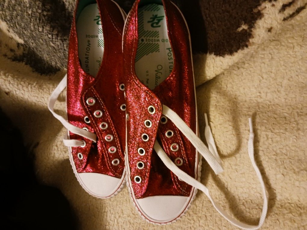 Ladys Shoes Rigid Wedge Pf Flyers Size 8.5 