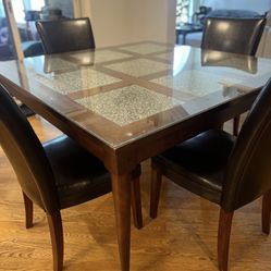 Table With 4 Chairs