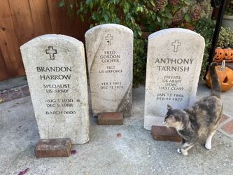 Official “Sons Of Anarchy” Tombstones Set Props