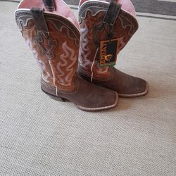 Woman's Ariat Boots
