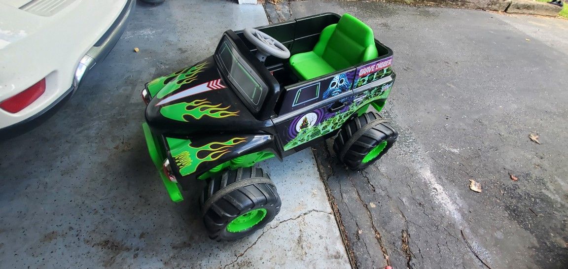 Grave Digger Power Wheels