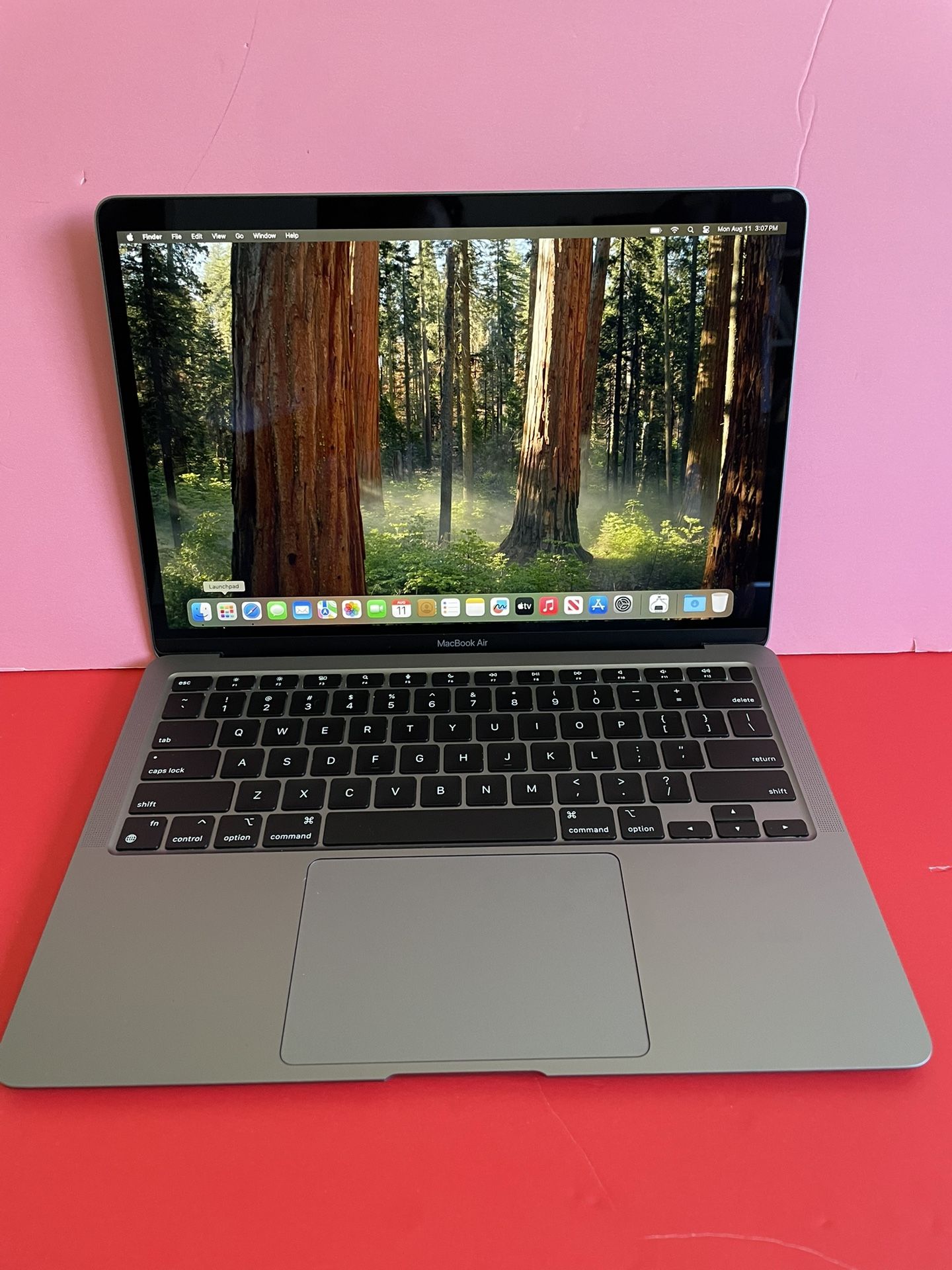 Apple MacBook Air 13 (2020 Model/ M1 chip) 8GB Memory 128GB 