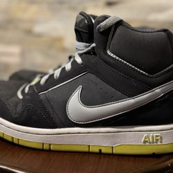 Nike Air Prestige III High Youth Size 7.5 Leather Dark Gray Volt 407363 031 Great shape and clean! #nike #hightop #gray #fluorescentyellow #sneakers #