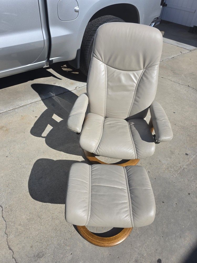 Mid Century Stressless Chair And Ottoman