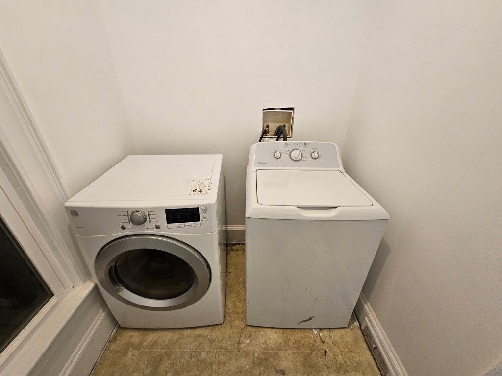 KENMOORE DRYER & HOT POINT WASHER FOR SALE