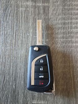 TOYOTA CAMRY FLIP KEY REMOTE FOB FCC: HYQ12BGF (4-BUTTON)