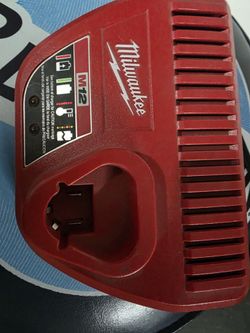 12v Milwaukee Charger