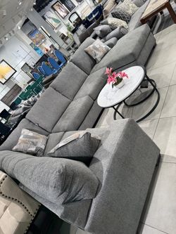 Large Gray Fabric Sectional Sofa 🔥🔥