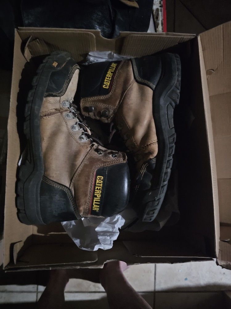 BRAHM BOOTS! HIKING BRAND NEW! CAMPING!
