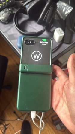 Moto razr plus unlocked