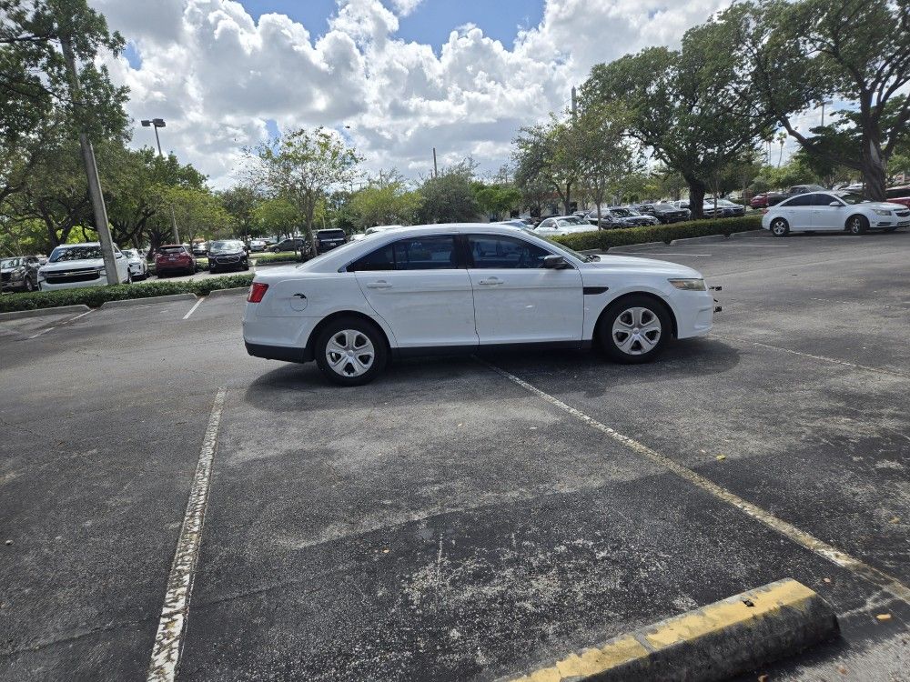 2014 Ford Taurus