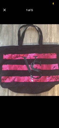 Victoria’s Secret shopping bag tote