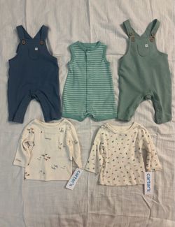 Carter’s Baby Boy 5 pc Newborn Rompers Set