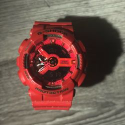 LIMITED EDITION RED G -SHOCK 