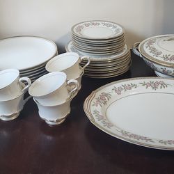 Fine China Service For Six Plus Serving Pieces