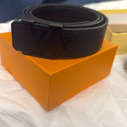 Black Lv Belt Size 34-36