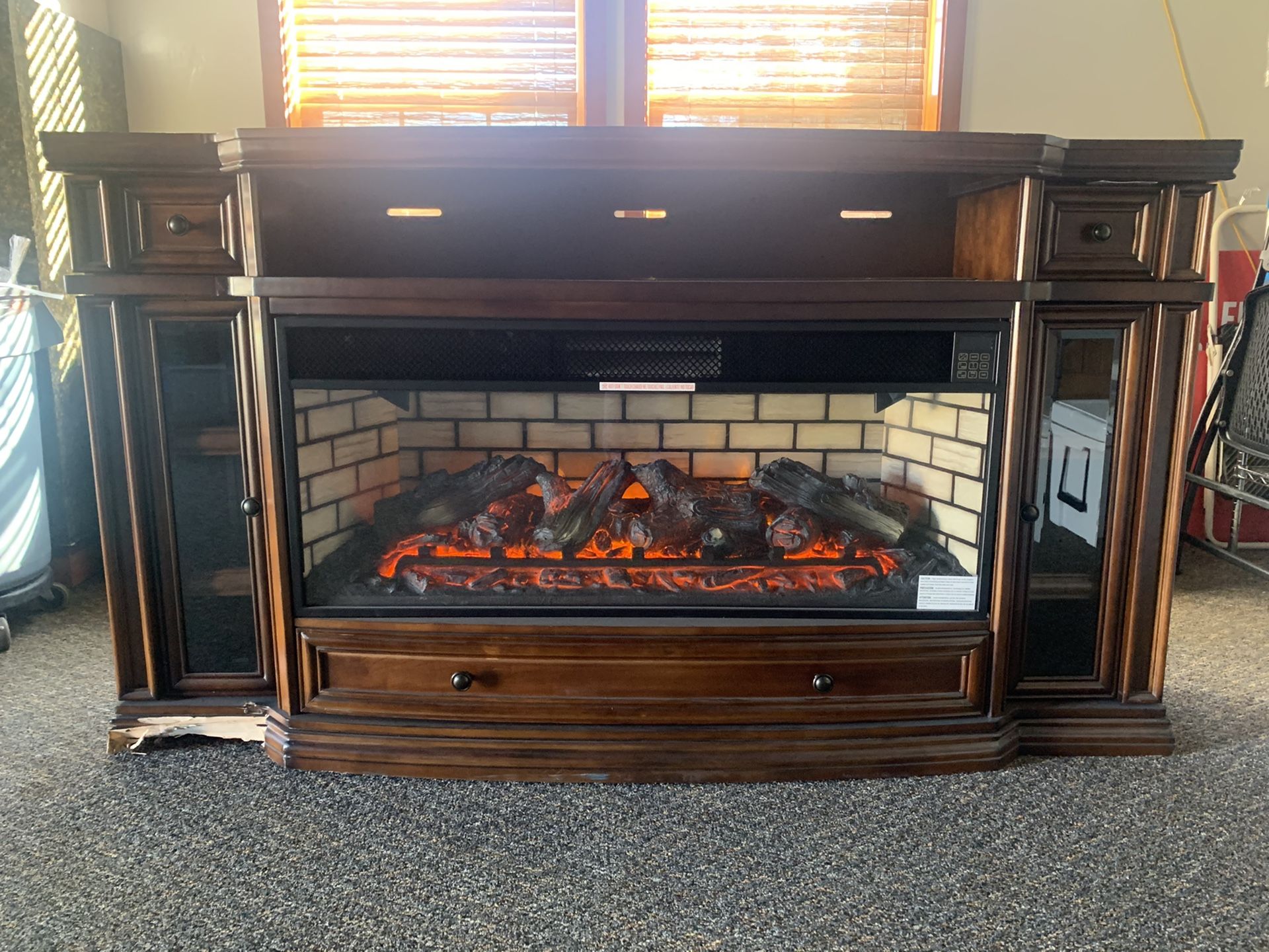 Electric Fireplace — FREE (PENDING PICK UP)