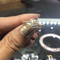10k Gold Diamond Heart ❤️❤️♥️ Ring Size 7 Available,any Size You like To Make We Can Do It .‼️‼️‼️