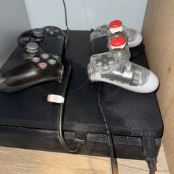 PS4 And ACER Monitor 