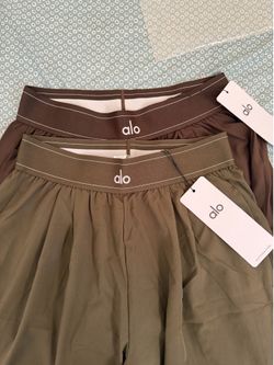 🖤 Brand New Alo Pants 🖤