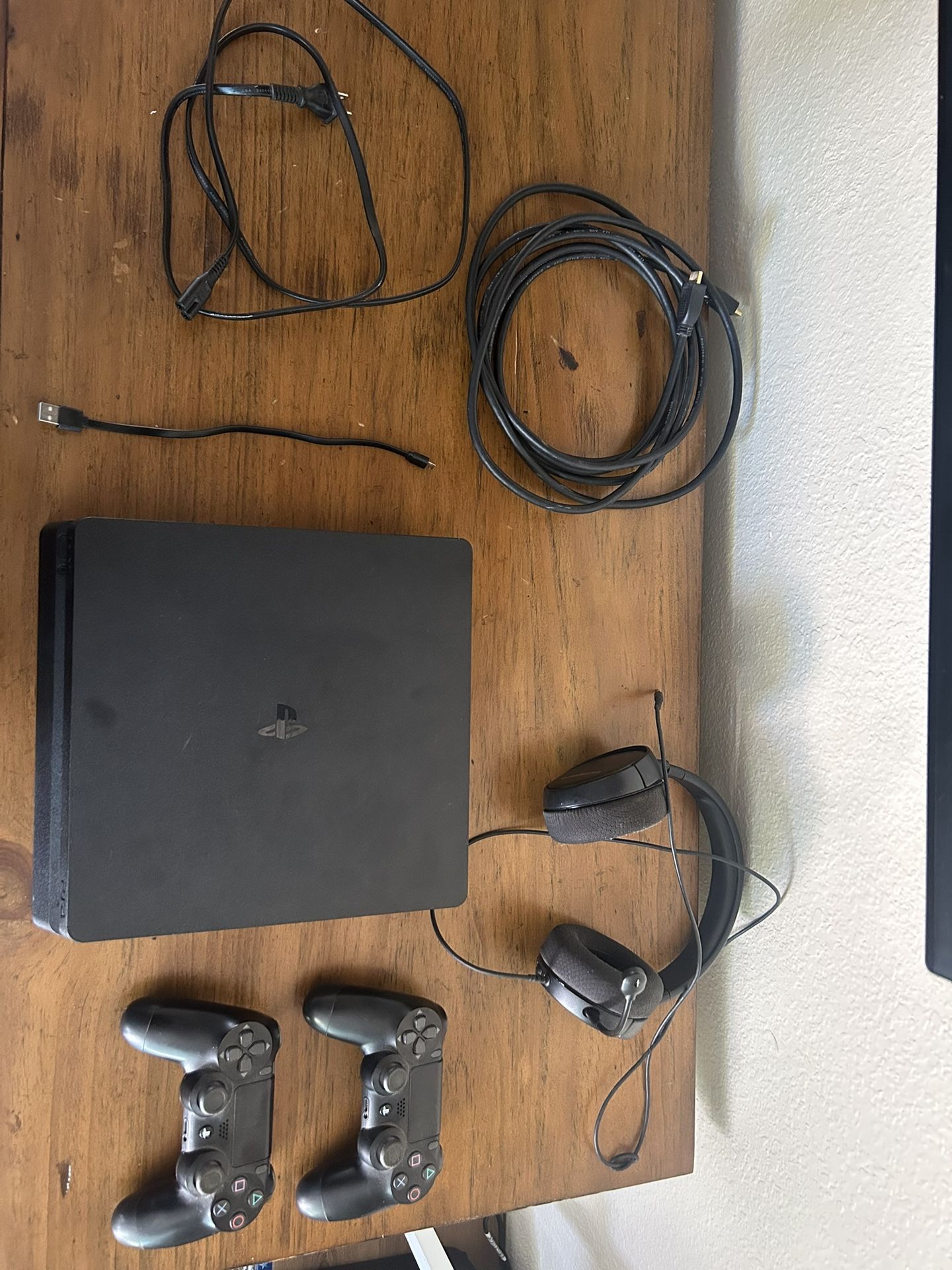 PS4 Slim