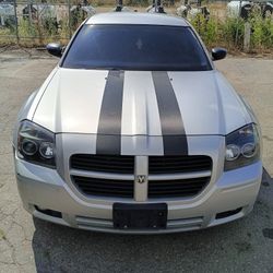 2006 DODGE Magnum