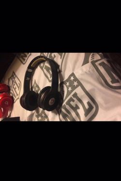 Dre Beats Solo 1