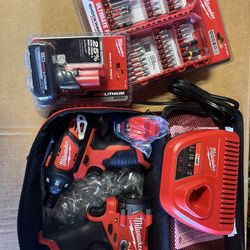 Milwaukee M12 Stubby Screwdriver Drill Bit Kit
