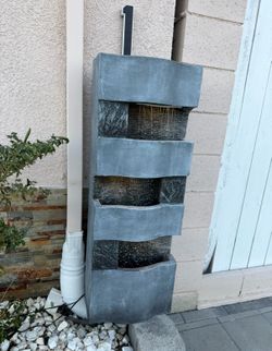 Patio water fountain
