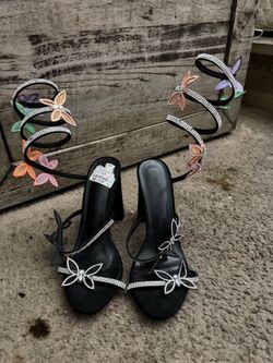 Wild Diva Black Rhinestone Flower Heeled Sandals