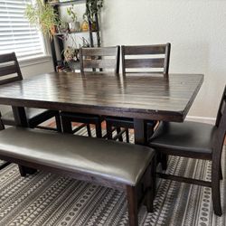 Dining Table Set