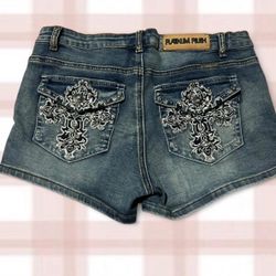 Low-Rise Shorts 
