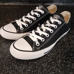 Converse Women 7.5 Good Condition 