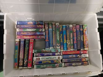 30 Disney VHS tapes with cases