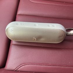 Beats Pill By Dre.  Champagne Gold