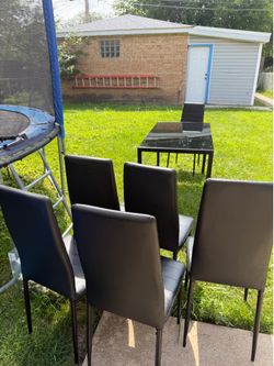 Dinning room table with 6 chairs