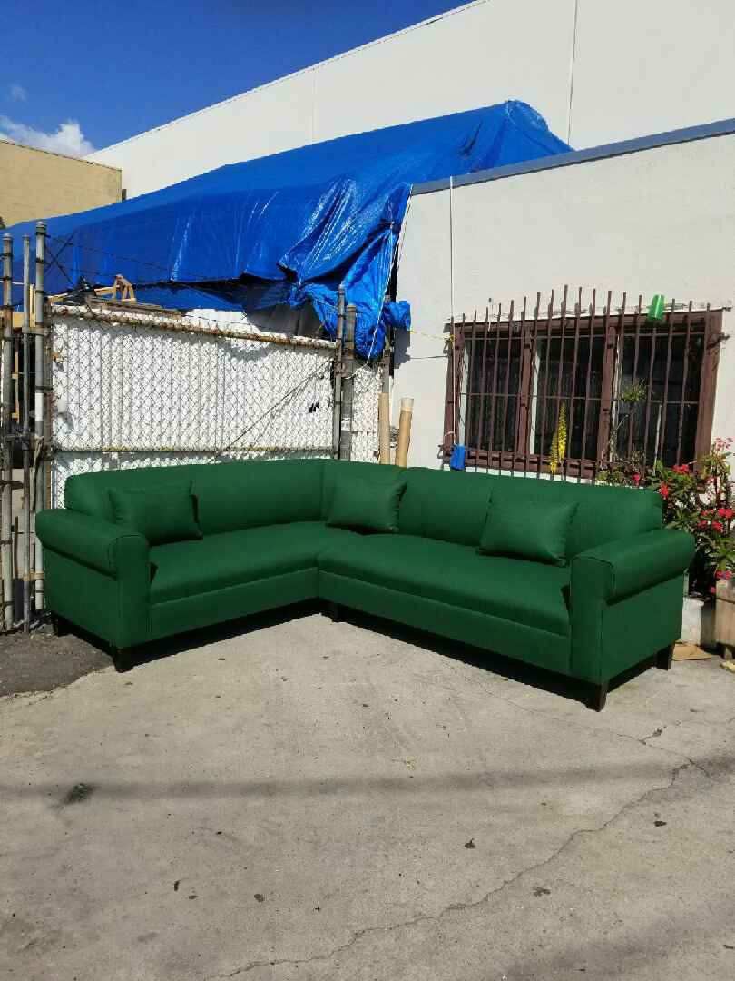 NEW 7X9FT EMERALD GREEN FABRIC SECTIONAL COUCHES