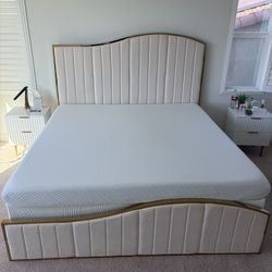 3 PC KING bed, mattress, & bed box